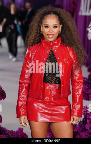 Fleur East alla prima londinese della serie Disney+ All's Fair, all'Odeon Luxe di Leicester Square, nel centro di Londra. Data foto: Mercoledì 22 ottobre 2025. Foto Stock