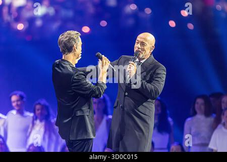 Dortmund Unheilig beim Schlagerboom am 18.10.25 a Dortmund Unheilig beim Schlagerboom am 18.10.25 a Dortmund *** Dortmund Unheilig allo Schlagerboom il 18 10 25 a Dortmund Unheilig allo Schlagerboom il 18 10 25 a Dortmund Copyright: XEibner-Pressefoto/GerhardxWingenx EP GWR Foto Stock