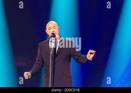 Dortmund Unheilig beim Schlagerboom am 18.10.25 a Dortmund Unheilig beim Schlagerboom am 18.10.25 a Dortmund *** Dortmund Unheilig allo Schlagerboom il 18 10 25 a Dortmund Unheilig allo Schlagerboom il 18 10 25 a Dortmund Copyright: XEibner-Pressefoto/GerhardxWingenx EP GWR Foto Stock