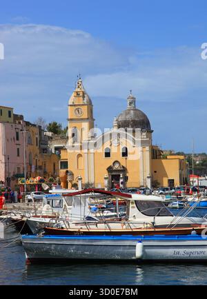 Chiesa della Madonna delle Grazie, Porto di Procida, Marina grande, Isola di Procida, Golfo di Napoli, isole Flegrei, Campania, Italia Foto Stock