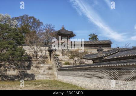 La vista dell'architettura del palazzo Nakseonjae nel palazzo Changdeok gung a Seoul, Corea del Sud Foto Stock