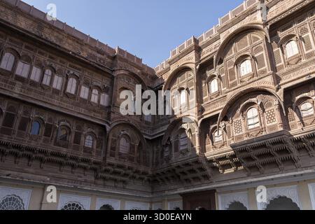 Vari palazzi nel forte di mehrangarh a jodhpur, india Foto Stock