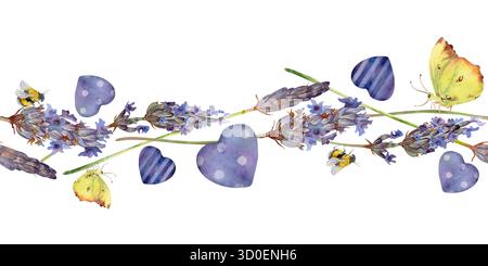 Bastoncini di fiori di lavandula alla lavanda, cuori a righe e punteggiati, farfalla volante. Immagine del banner isolata senza cuciture disegnata a mano in acquerello Foto Stock