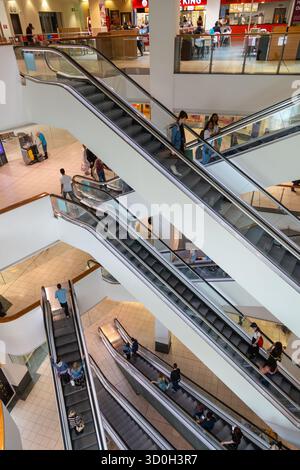 Scale mobili nel centro commerciale Buchanan Galleries, Glasgow, Scozia Foto Stock