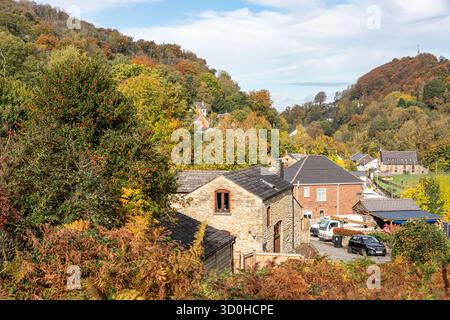 Autunno nella Foresta di Dean villaggio di Lydbrook, Gloucestershire, Inghilterra Regno Unito Foto Stock