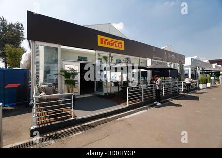 Città del Messico, Mexique. 23 ottobre 2025. Pirelli, illustrazione ospitalità durante il Gran Premio di Formula 1 di città del Messico 2025, 20° round del Campionato del mondo di Formula 1 2025 FIA dal 24 al 26 ottobre 2025 sull'autodromo Hermanos Rodriguez, a città del Messico, Messico - foto Javier Jimenez/DPPI Credit: DPPI Media/Alamy Live News Foto Stock