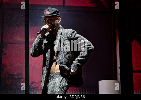 Palazzo dello Sport della Comunità di Madrid, Madrid, Spagna. 23 ottobre 2025. Manuel Turizo si esibisce nel suo TOUR del 201. Manuel Turizo Zapata. Crediti: EnriquePSans/Alamy Live News Foto Stock