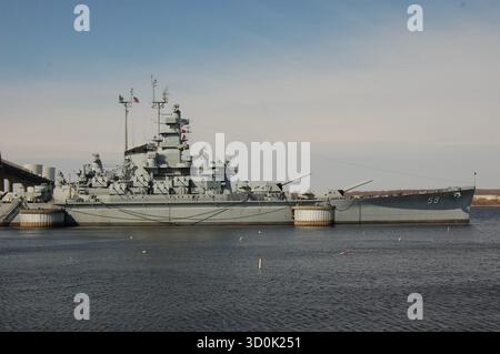 La USS Massachusetts è una nave da guerra della seconda guerra mondiale, oggi conservata a Battleship Cove, Fall River, Massachusetts, USA. Ha avuto una carriera importante nella seconda guerra mondiale Foto Stock