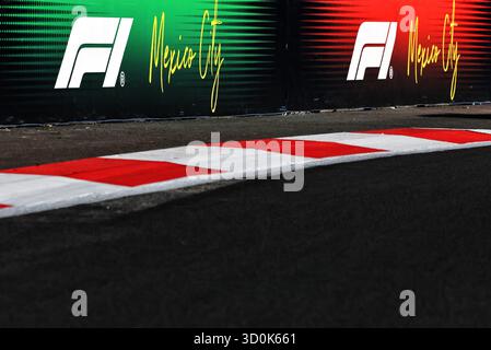 Città del Messico, Messico. 23 ottobre 2025. Atmosfera del circuito. 23.10.2025. Formula 1 World Championship, Rd 20, Mexican Grand Prix, città del Messico, Messico, giornata di preparazione. Crediti: James Moy/Alamy Live News Foto Stock