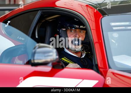 Città del Messico, Mexique. 23 ottobre 2025. DARKER Richard, FIA, ritratto durante il Gran Premio di Formula 1 di città del Messico 2025, 20° round del Campionato del mondo di Formula 1 2025 FIA dal 24 al 26 ottobre 2025 sull'autodromo Hermanos Rodriguez, a città del Messico, Messico - foto Javier Jimenez/DPPI credito: DPPI Media/Alamy Live News Foto Stock