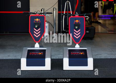 Città del Messico, Mexique. 23 ottobre 2025. Dettaglio Red Bull Racing durante il Gran Premio di città del Messico 2025 di Formula 1, 20° round del Campionato del mondo di Formula 1 2025 FIA dal 24 al 26 ottobre 2025 sull'autodromo Hermanos Rodriguez, a città del Messico, Messico - foto Javier Jimenez/DPPI Credit: DPPI Media/Alamy Live News Foto Stock