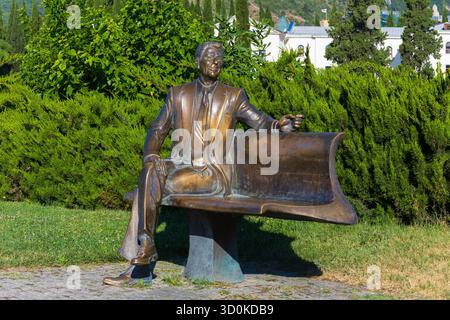 Un monumento al 40° presidente degli Stati Uniti Ronald Reagan (1911-2004) al Rike Park di Tbilisi, Georgia (paese) Foto Stock