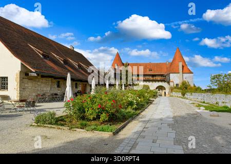 Uno dei tanti edifici all'interno del castello di Burghausen, in Germania Foto Stock