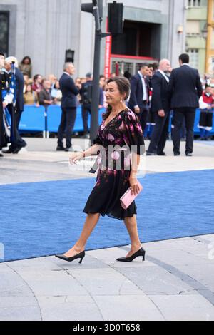 Oviedo, Asturie, Spagna. 24 ottobre 2025. Paloma Rocasolono arriva al Teatro Campoamor per la cerimonia durante i Princess of Asturias Awards 2025 il 24 ottobre 2025 a Oviedo, Spagna (Credit Image: © Jack Abuin/ZUMA Press Wire) SOLO PER USO EDITORIALE! Non per USO commerciale! Foto Stock