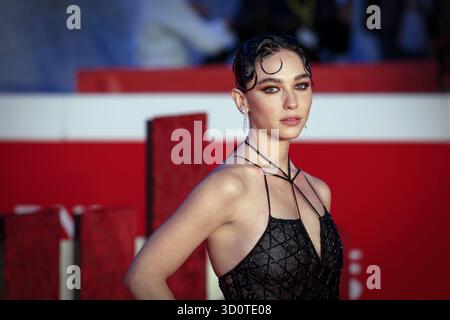 Dracula Dracula L amore perduto Red Carpet - 20° Festival del Cinema di Roma. ROMA, ITALIA - 24 OTTOBRE 2025: Matilda De Angelis partecipa al Red carpet Dracula L amore perduto durante il 20° Festival del Cinema di Roma all'Auditorium Parco della musica. Roma RM Italia Copyright: XGennaroxLeonardix Foto Stock