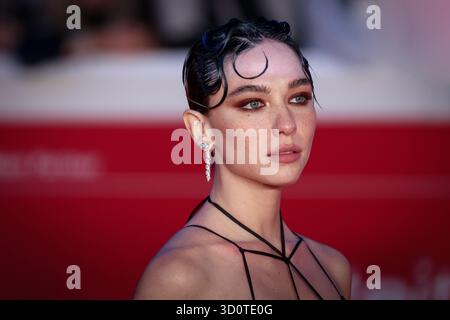 Dracula Dracula L amore perduto Red Carpet - 20° Festival del Cinema di Roma. ROMA, ITALIA - 24 OTTOBRE 2025: Matilda De Angelis partecipa al Red carpet Dracula L amore perduto durante il 20° Festival del Cinema di Roma all'Auditorium Parco della musica. Roma RM Italia Copyright: XGennaroxLeonardix Foto Stock