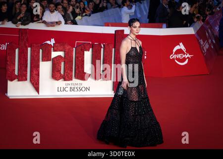 Dracula Dracula L amore perduto Red Carpet - 20° Festival del Cinema di Roma. ROMA, ITALIA - 24 OTTOBRE 2025: Matilda De Angelis partecipa al Red carpet Dracula L amore perduto durante il 20° Festival del Cinema di Roma all'Auditorium Parco della musica. Roma RM Italia Copyright: XGennaroxLeonardix Foto Stock