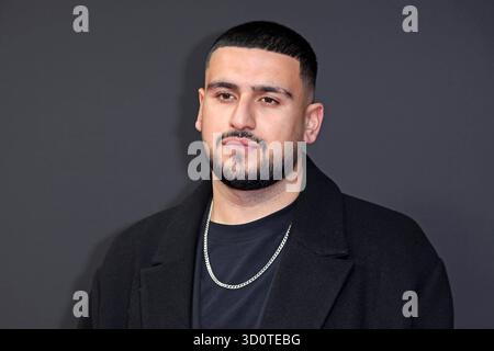 Deniz Ercan bei der Premiere des Netflix-Doku-Highlights BABO DIE HAFTBEFEHL-STORY in der Astor Film Lounge di Berlino AM 24.10.2025 *** Deniz Ercan in anteprima del documentario Netflix Highlight BABO DIE HAFTBEFEHL STORY all'Astor Film Lounge di Berlino il 24 10 2025 Foto Stock
