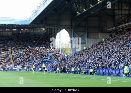 Sheffield, Regno Unito. 25 ottobre 2025. All'interno dello stadio durante la partita del Campionato EFL Sky Bet tra Sheffield Wednesday e Oxford United all'Hillsborough Stadium di Sheffield, Inghilterra, il 25 ottobre 2025. Credito: SPP Sport Press Photo. /Alamy Live News Foto Stock