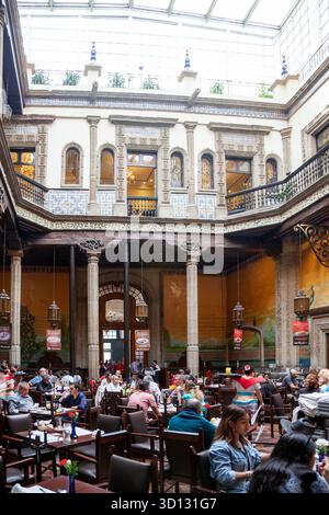 Casa del Azulejos, ristorante Sanborns a città del Messico, messico Foto Stock