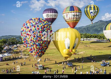Taitung, Taiwan - 6 agosto 2018: Taiwan International Balloon Festival presso l'altopiano di Luye Foto Stock