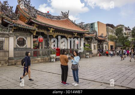 Taipei, Taiwan - 20 ottobre 2019: Famosa attrazione del tempio di Lungshan a Taipei, Taiwan Foto Stock