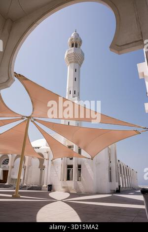 Moschea galleggiante al Rahma sul Mar Rosso a Jeddah, Arabia Saudita Foto Stock