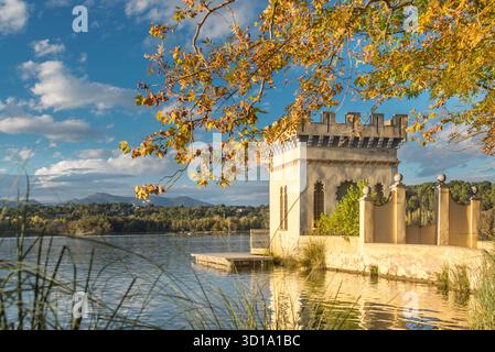PESQUERA LA CARPA D’OR BOATHOUSE LAGO DI BANYOLES PLA DE L’ESTANY PROVINCIA DI GIRONA CATALOGNA SPAGNA Foto Stock