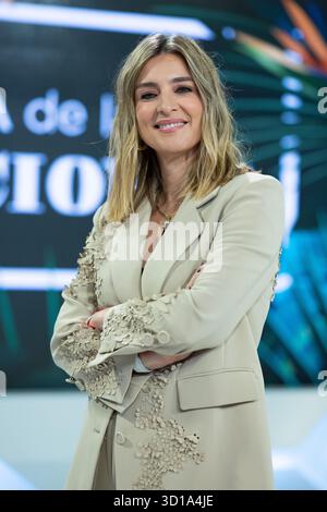 Madrid, Spagna. 27 ottobre 2025. La presentatrice Sandra Barneda, partecipa alla presentazione di una nuova stagione dell'Isola delle Temptazioni presso la targa Mediaser. Credito: SOPA Images Limited/Alamy Live News Foto Stock