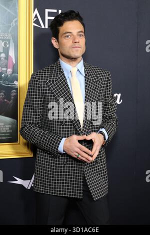 LOS ANGELES - 24 ottobre: Rami Malek all'AFI FEST 2025 - "Norimberga" Premiere al TCL Chinese Theater IMAX il 24 ottobre 2025 a Los Angeles, CA (foto di Katrina Jordan/Sipa USA) Foto Stock