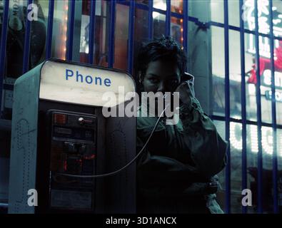 One Battle After Another è un film del 2025 scritto, co-prodotto e diretto da Paul Thomas Anderson, ispirato al romanzo del 1990 Vineland di Thomas Pynchon. È interpretato da Leonardo DiCaprio, Sean Penn, Benicio del Toro, Regina Hall, Teyana Taylor, e Chase Infiniti, e segue un ex-rivoluzionario che viene costretto a tornare nel suo precedente stile di vita combattivo quando lui e sua figlia vengono perseguiti da un ufficiale militare corrotto. Foto Stock