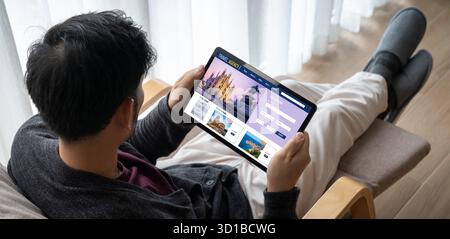 Sito web dell'agenzia di viaggi online per la ricerca e la pianificazione del viaggio offerte e pacchetti per la prenotazione di voli, hotel e tour Foto Stock
