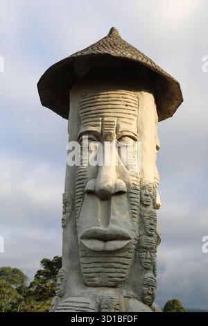 Scultura al Parco Nazionale di Malabo nella Guinea Equatoriale Foto Stock