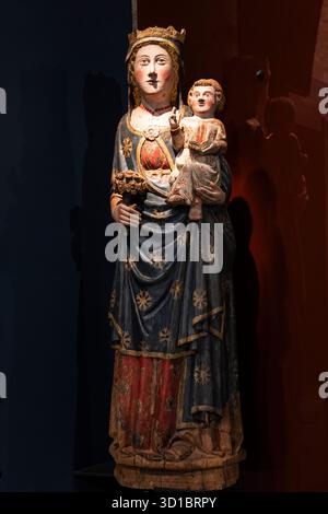 Madre gotica di Dio, scultura in legno, Santa Maria di Ardevol, XIV secolo, Museo Diocesano e regionale di Solsona, Lleida, Catalogna, Spagna Foto Stock