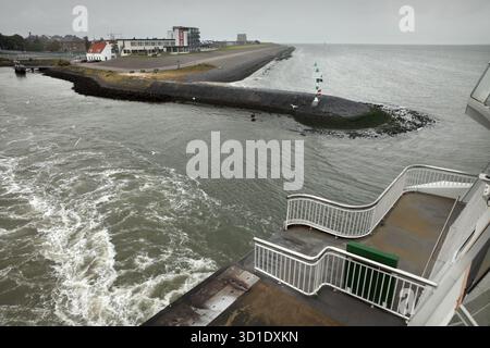 Il traghetto da Den Helder a Texel in partenza da Den Helder, Paesi Bassi. Foto Stock
