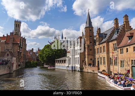 Rozenhoedkaai, Rosary Quay, la parte più famosa del canale di Bruges, Belgio Foto Stock