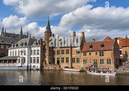 Rozenhoedkaai, Rosary Quay, la parte più famosa del canale di Bruges, Belgio Foto Stock