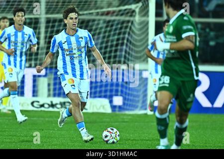 Pescara, Italia. 28 ottobre 2025. Matteo Dagasso di Delfino Pescara durante la partita di serie B BKT tra Pescara calcio e US Avellino 1912 allo Stadio Adriatico-Cornacchia il 28 ottobre 2025 a Pescara. Credito: Agenzia fotografica indipendente/Alamy Live News Foto Stock