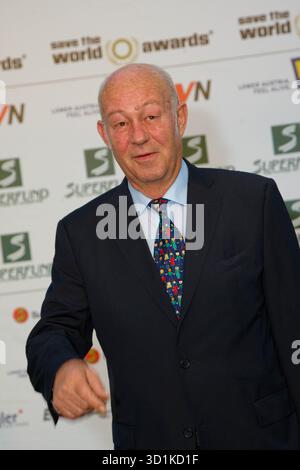 Helmut KUTIN (SOS Children's Villages International), Red (Green) Carpet, Save the World Awards alla centrale nucleare di Zwentendorf il 24 luglio 2009 a Zwentendorf, Austria. - 20251028 PD11371 credito: APA-PictureDesk/Alamy Live News Foto Stock