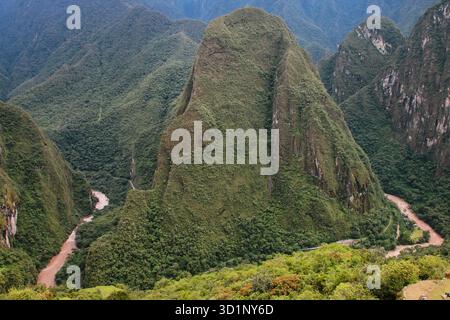 Fiume Urubamba vicino a Machu Picchu in Perù Foto Stock