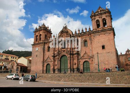 Basilica cattedrale dell'assunzione della Vergine in Plaza de Armas a Cusco, Perù Foto Stock