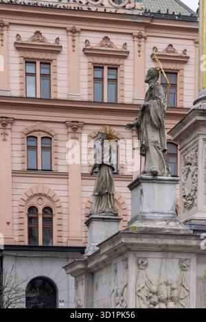 Brno, Moravia, Repubblica Ceca - 5 marzo 2023: Colonna della peste del XVII secolo (Morovy sloup) situata in Piazza della libertà. Foto Stock