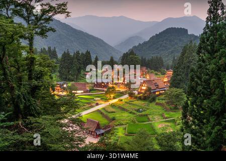 Ainokura, Toyama, Japan in the remote Gokayama Region at dusk. Foto Stock
