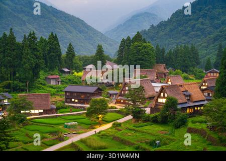 Ainokura, Toyama, Japan in the remote Gokayama Region at dusk. Foto Stock