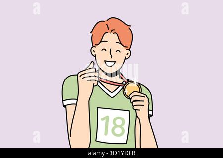 Felice sportivo mostra la medaglia d'oro che ha ottenuto. Guy ha vinto gare sportive. Ragazzo è orgoglioso del suo premio. Vincitore del primo posto. Champion mostra il suo successo, p Foto Stock