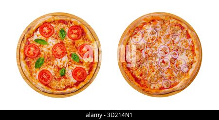 Pizze preparate al momento con pomodori e cipolle in un ristorante Foto Stock