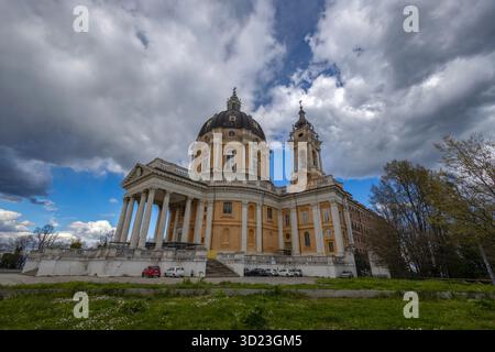 TORINO, ITALIA, 1 APRILE 2025 - Basilica di Superga a Torino, Pedmont, Italia Foto Stock