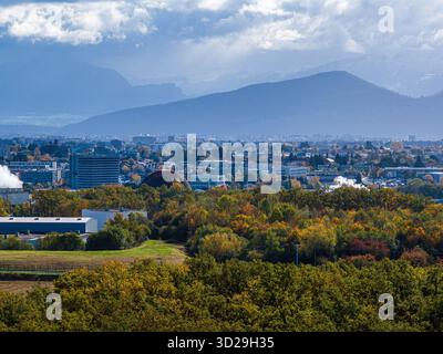 Ginevra con il Globe of Science and Innovation al CERN in Svizzera. Foto Stock