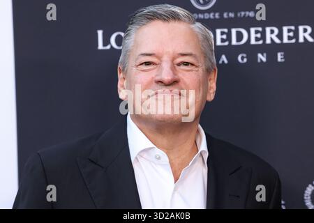 Los Angeles, Stati Uniti. 31 ottobre 2025. LOS ANGELES, CALIFORNIA, USA - OTTOBRE 30: Ted Sarandos, dirigente d'azienda americano e co-CEO di Netflix, arriva all'American French Film Festival 2025 - proiezione centrale del "Nouvelle Vague" di Netflix tenutosi al DGA Theater Complex presso la Directors Guild of America il 30 ottobre 2025 a Los Angeles, California, Stati Uniti. (Foto di Xavier Collin/Image Press Agency) credito: Image Press Agency/Alamy Live News Foto Stock