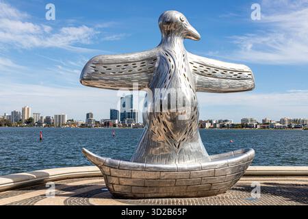 Una scultura di 5 metri chiamata First Contact di Laurel Nannup ad Elizabeth Quay nella città di Perth, Australia Occidentale, WA, Australia Foto Stock